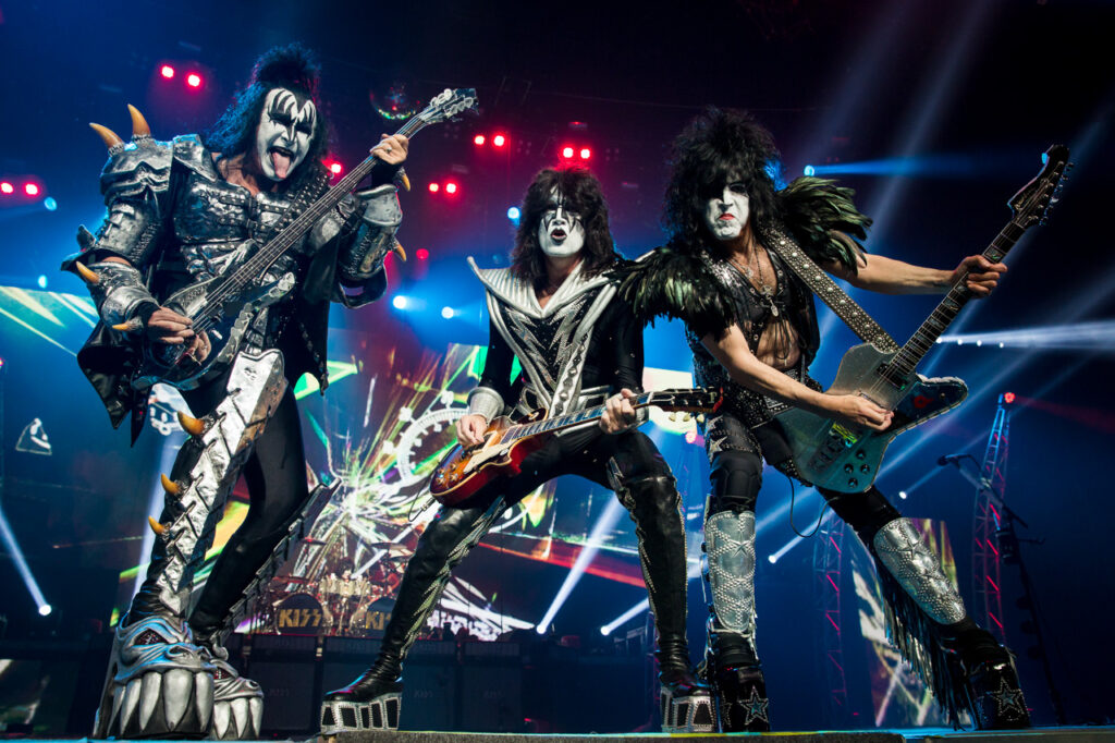 Rock Band KISS to Raise Funds for Royal Manchester Children's Hospital 1 kiss