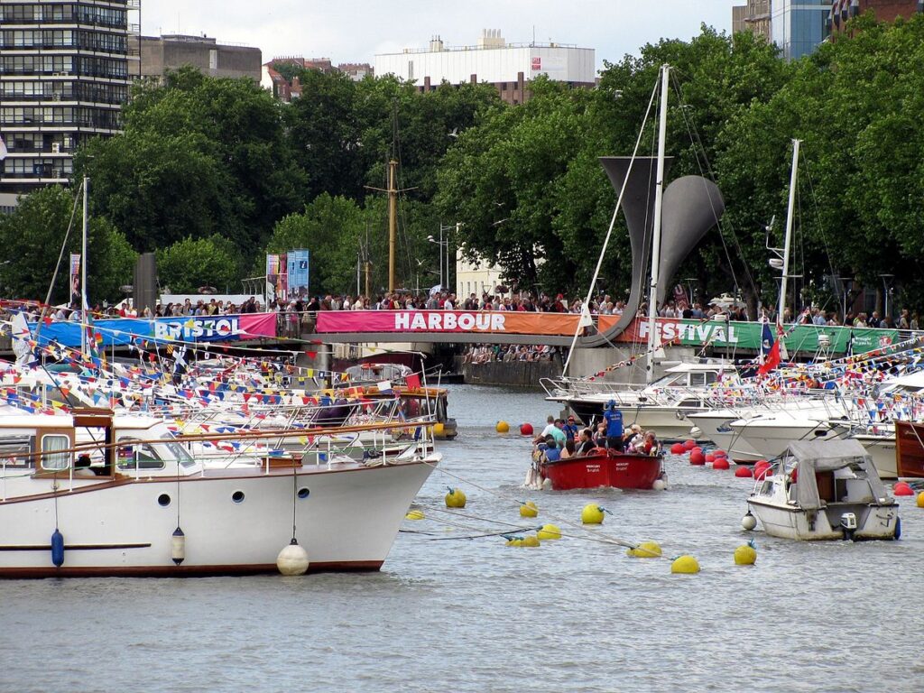 Bristol Harbour Festival 1 1200px BristolHarbourFestival2010