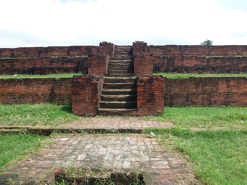 King Harish Chandra Mound Palace 1 রাজা হরিশ চন্দ্রের প্রাসাদ 1