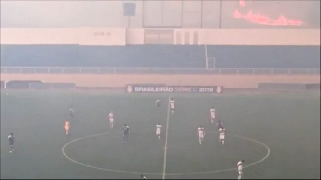 Amazon Wildfire Halted Brazilian Football Match 1 002