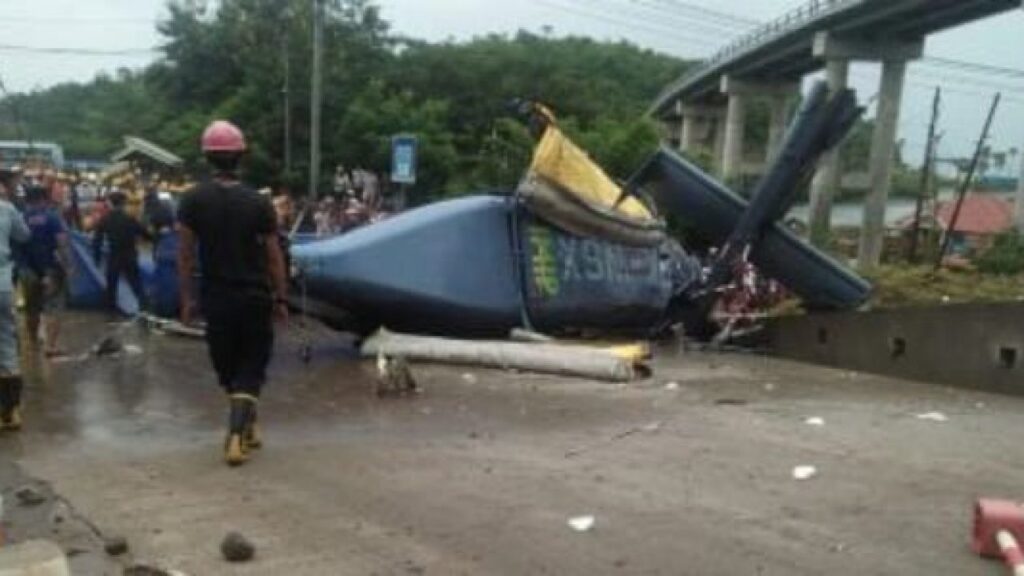 Seven Dead in Majorca Air Crash 3 Five killed in helicopter and small plane crash in Spain
