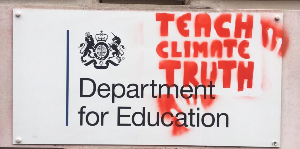 Teachers Demand Schools Must Teach Students About Climate Crisis 1 WhatsApp Image 2019 10 21 at 13.50.15