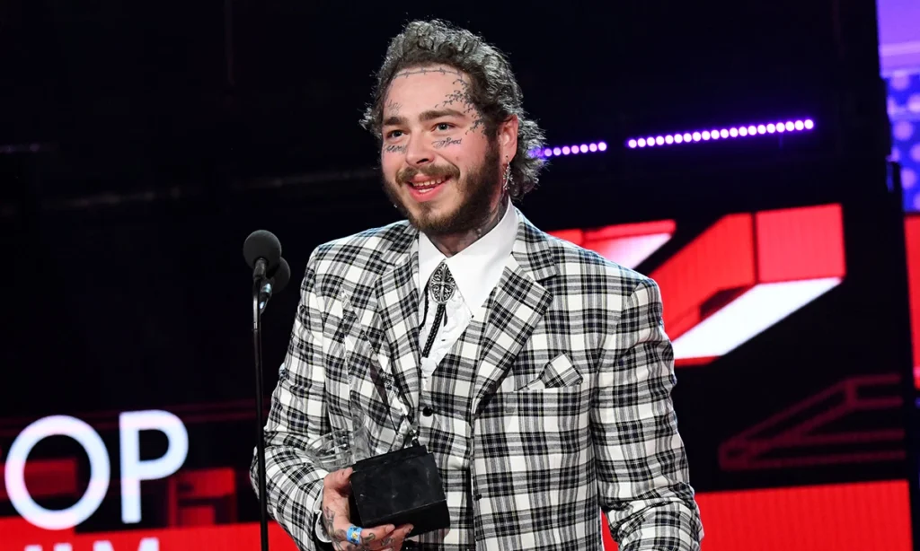 “Hollywood's Bleeding” by Post Malone wins favourite Hip Hop Album at AMAs 1 post malone ama 1