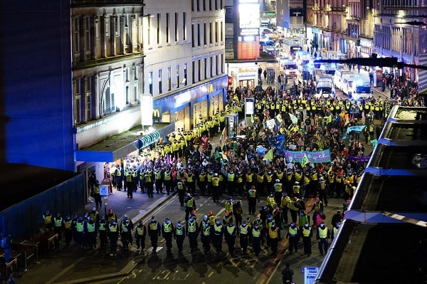 Police-and-demonstrators-at-an-Extinction-Rebellion-protest-on-St-Vincent-Street-in-Glasgow-on-Wednesday