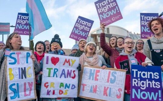 Nonprofits and social organizations condemn the UK Government's decision to oppose the gender bill