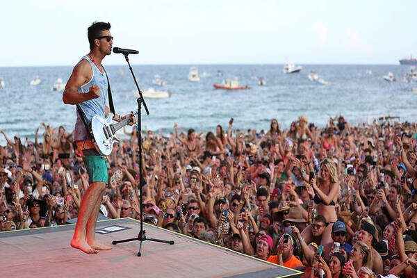Beat the Heat! 3 Upcoming Music Festivals in Summer