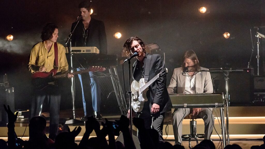 6 Epic Gigs Shaking the World This Week! 1 Arctic Monkeys2