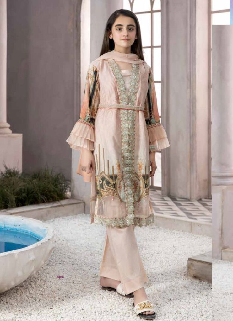 Celebrate Eid with Vibrant Colors and Fusion Styles! 3 Shift