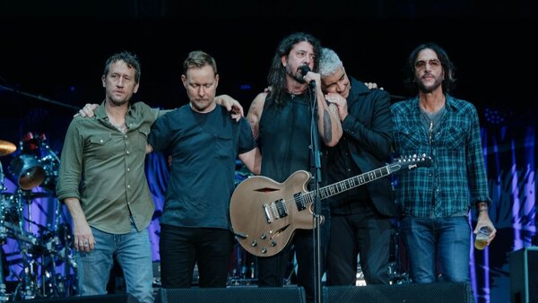 Sonic Revival Foo Fighters' Tribute to Taylor Hawkins!