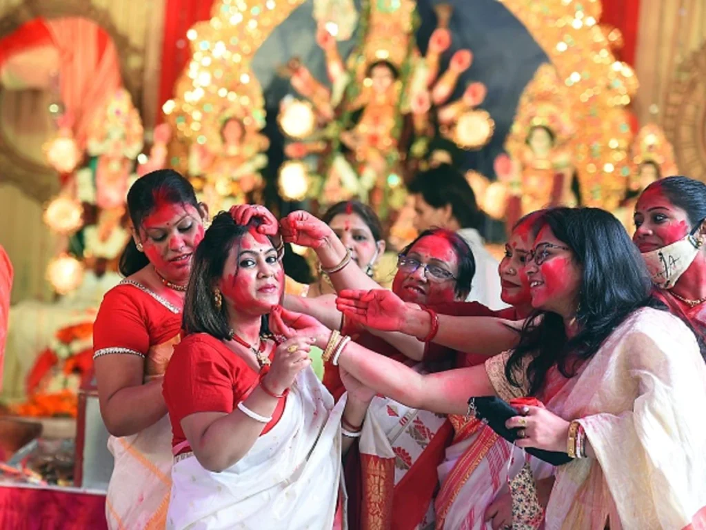 Durga Puja: Five-Day-Long Celebration Begins 2 f00c3cc0b97848bfe5efc1b8cea45d8a1664881708087556 original