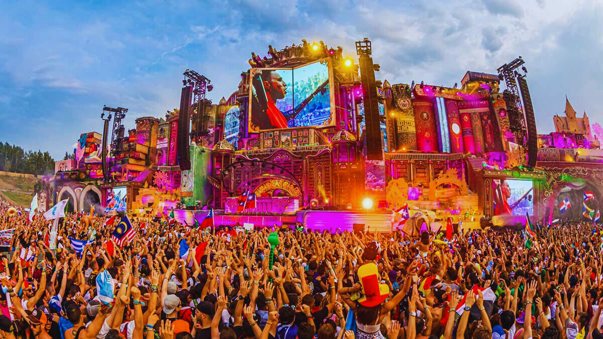 Experience Top 10 Thrilling Festivals Worldwide 2024