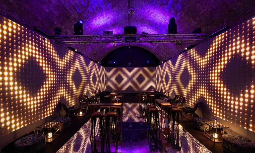Get 21 off Aures London offers 1