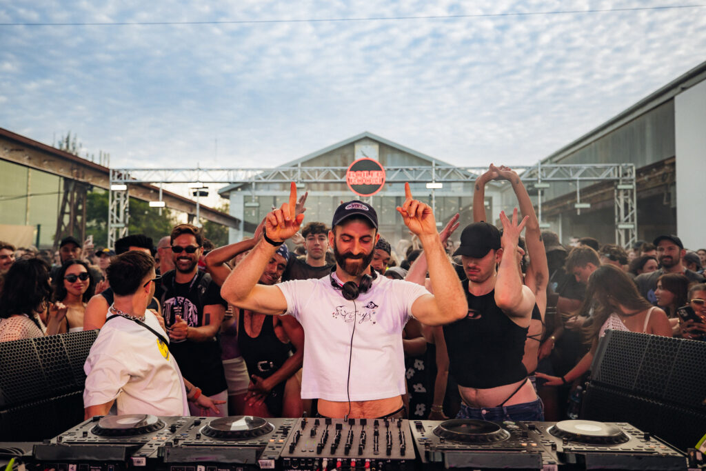 Moovin Festival 2025: Full Lineup and Set Times for This Weekend 2 Folamour