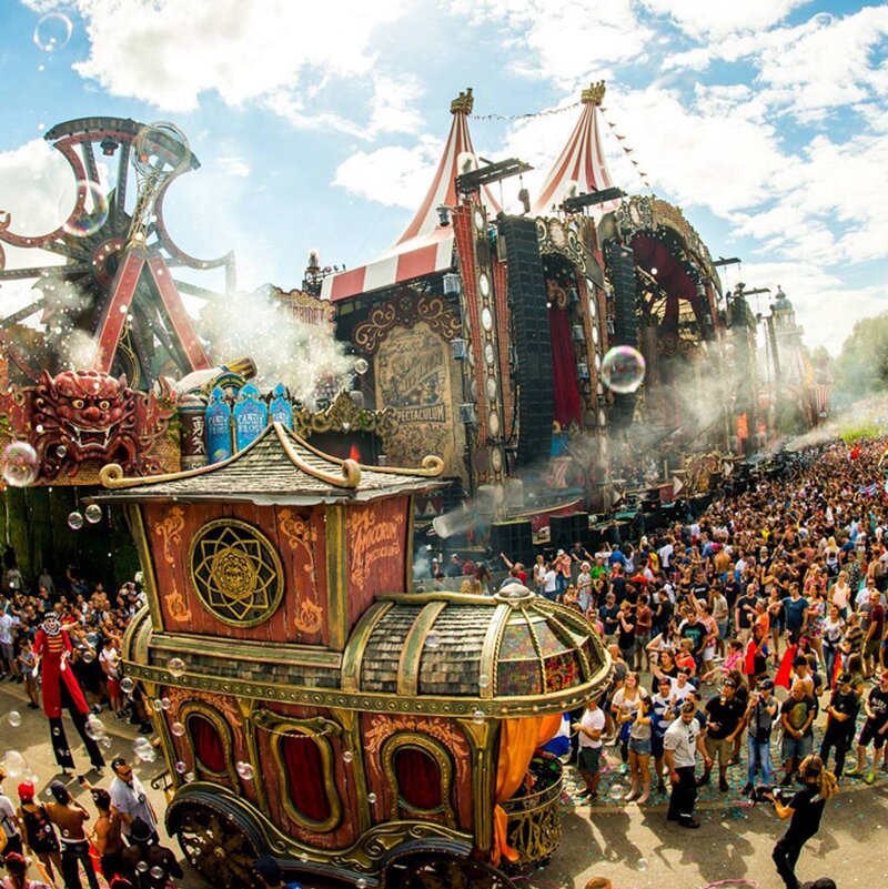 Tomorrowland Festival: Top 5 Guidelines for the Festival 4 rsz tomorrowland2