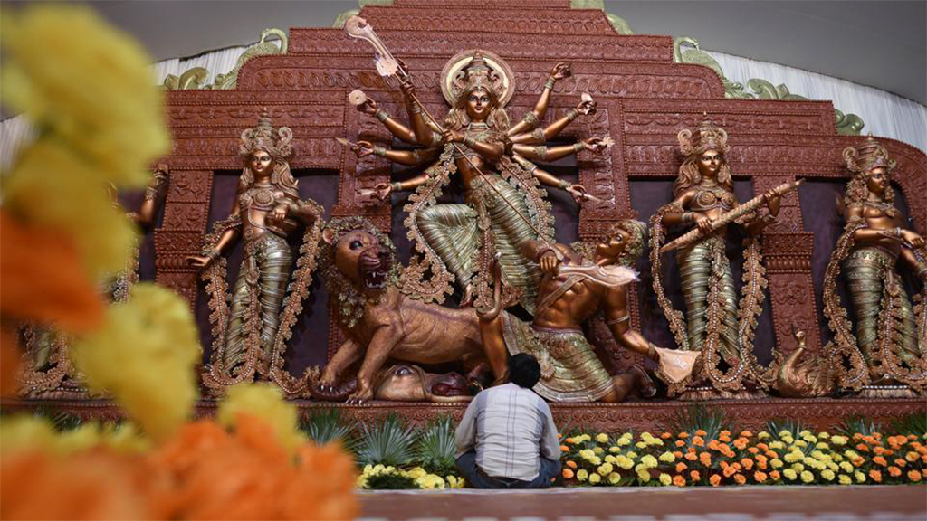 Thursday Thrills - Durga Puja Exclusive 3 CR Park e